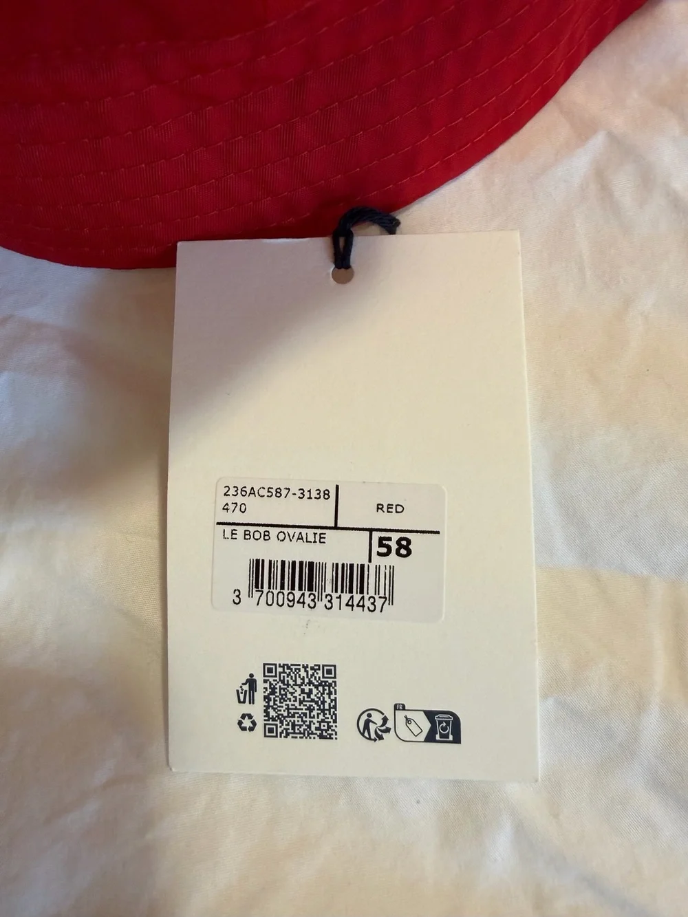 Jacquemus description bucket